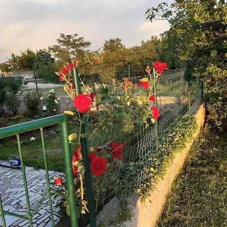 House With The Ecogarden At The End Of The Village Prázdninový dům